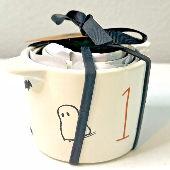 New Rae Dunn Snoopy Peanuts Halloween Decor Measuring Cups...